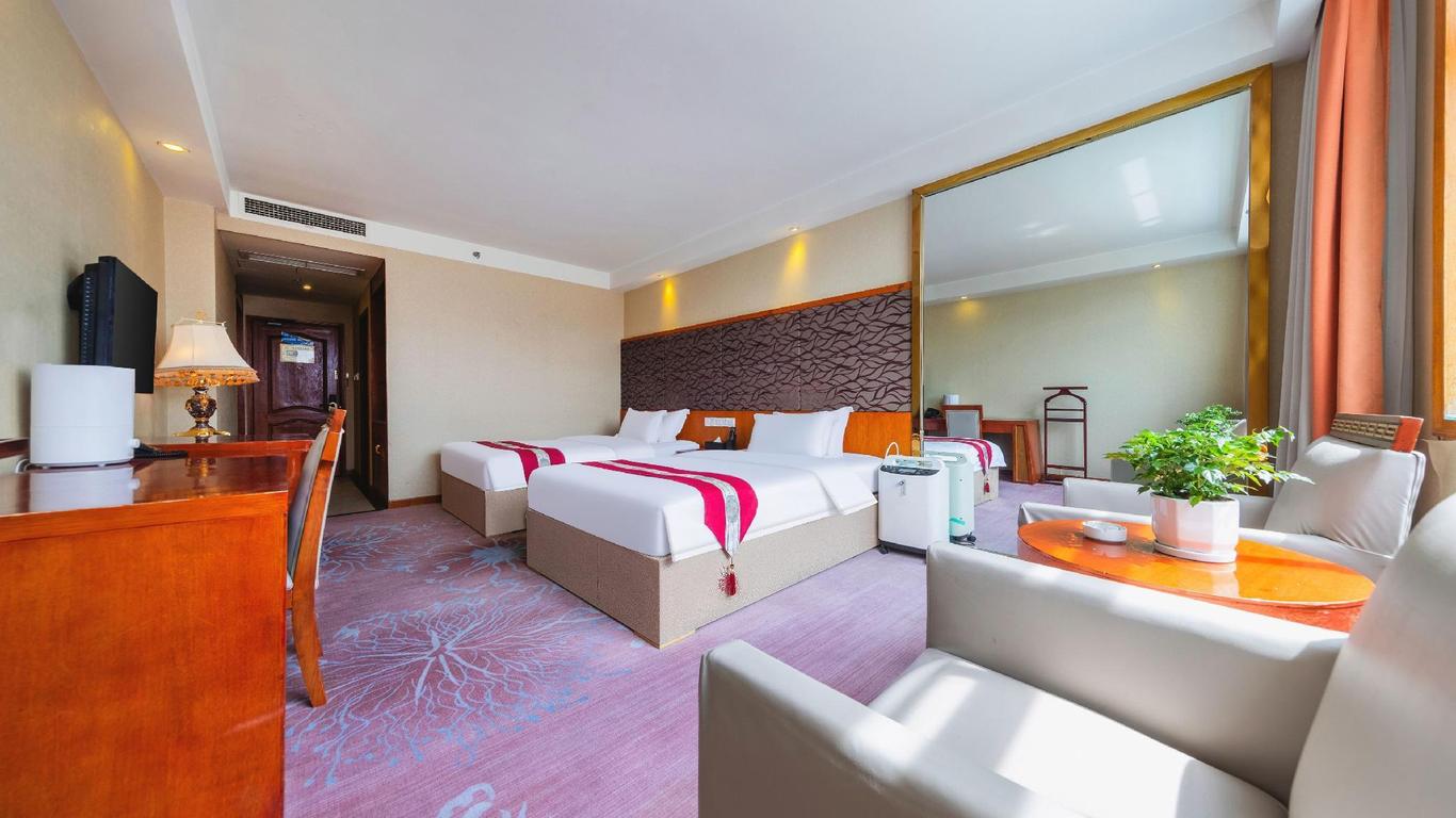 Minshan Tibet National Hotel (Zhaji Temple)