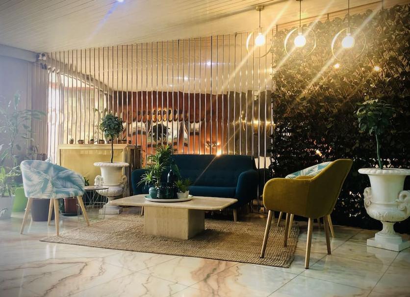 Lounge Photo