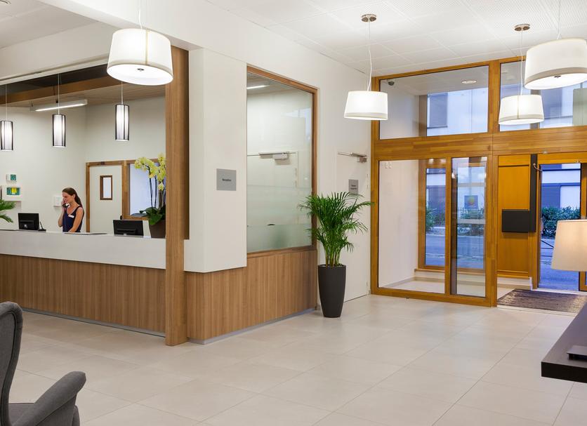 Front desk Photo