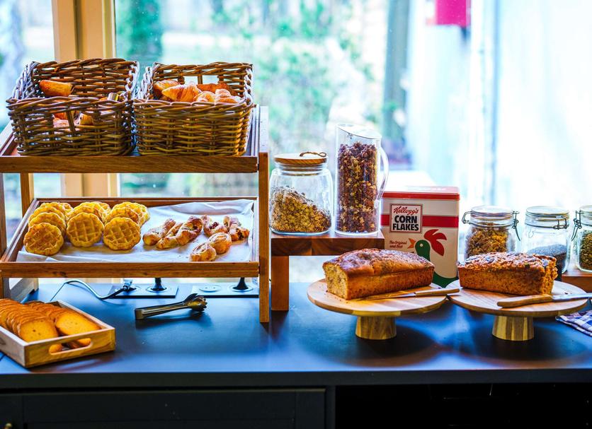 Buffet Photo