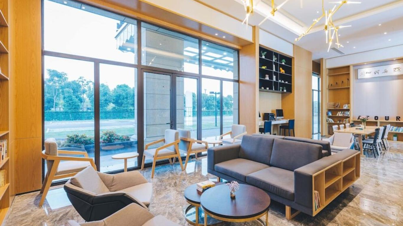 Atour Hotel Yantai South Station Yingchun Street