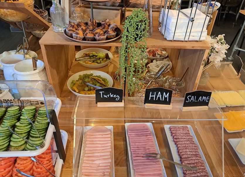 Buffet Photo