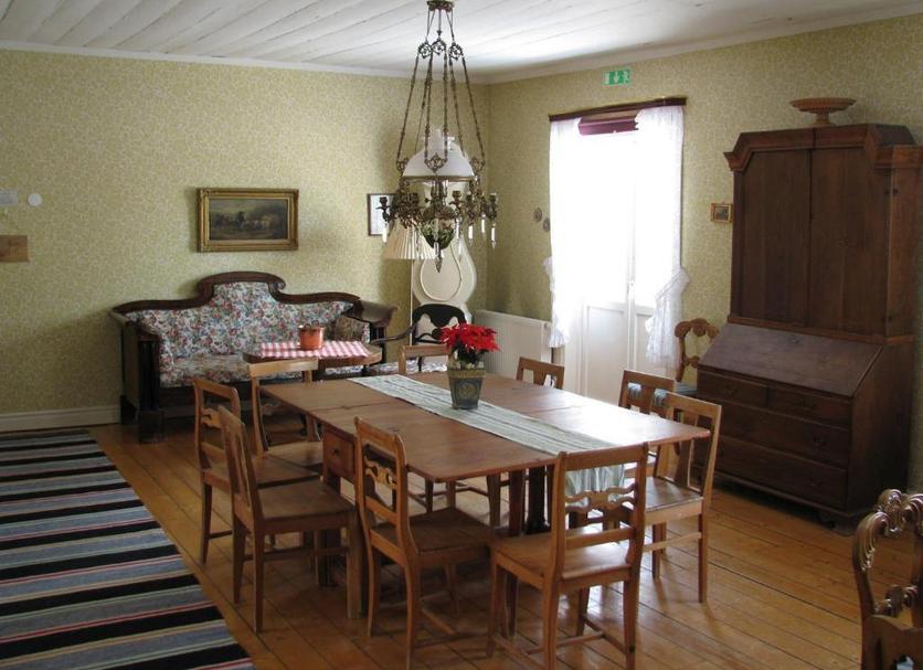 Dining room Photo