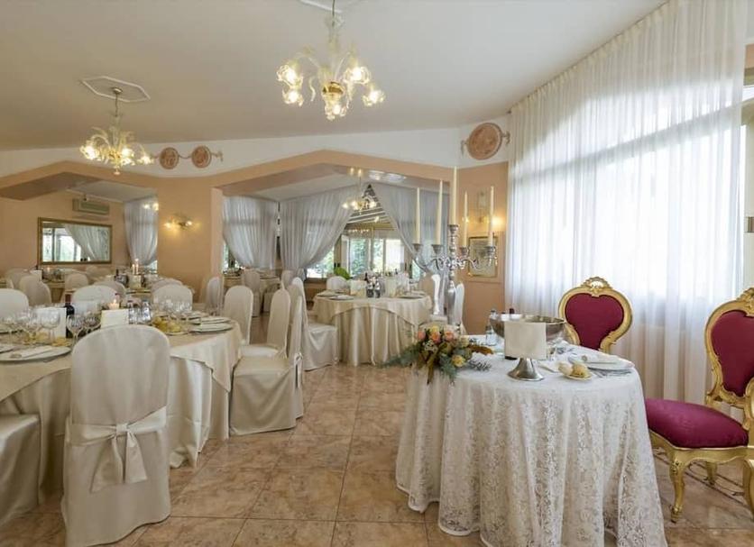 Banquet hall Photo