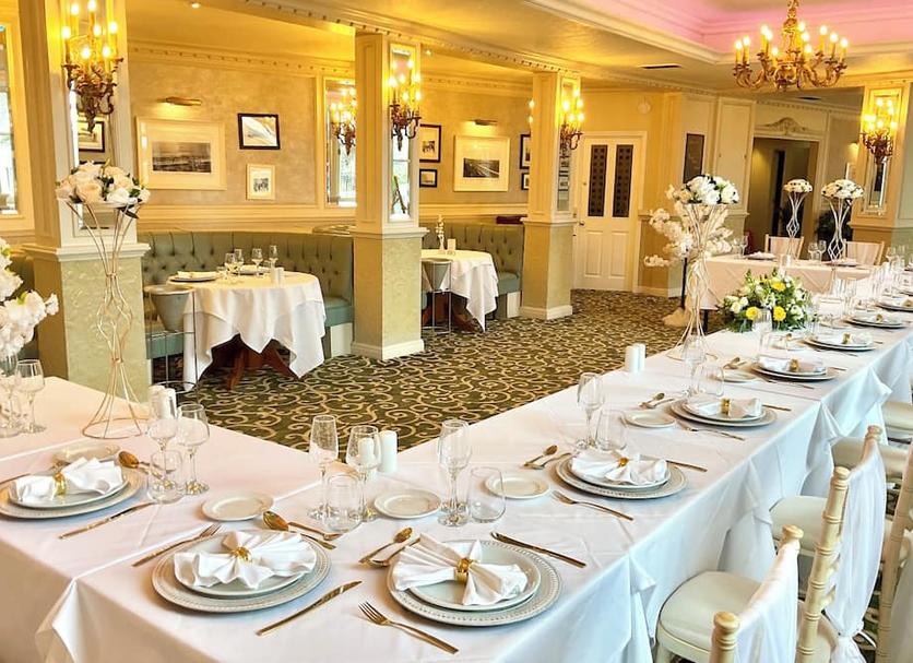 Banquet hall Photo