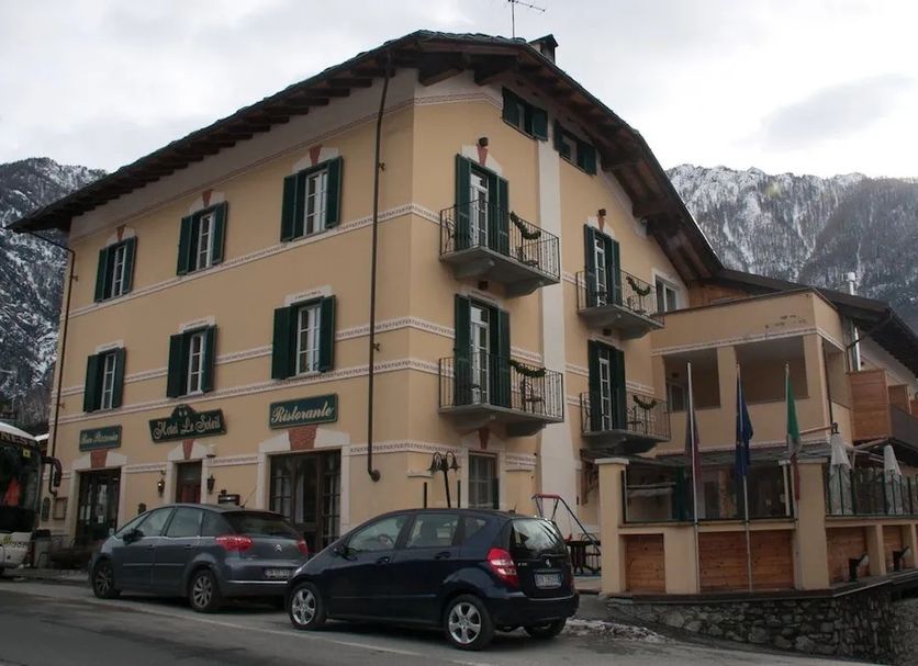 Building Photo