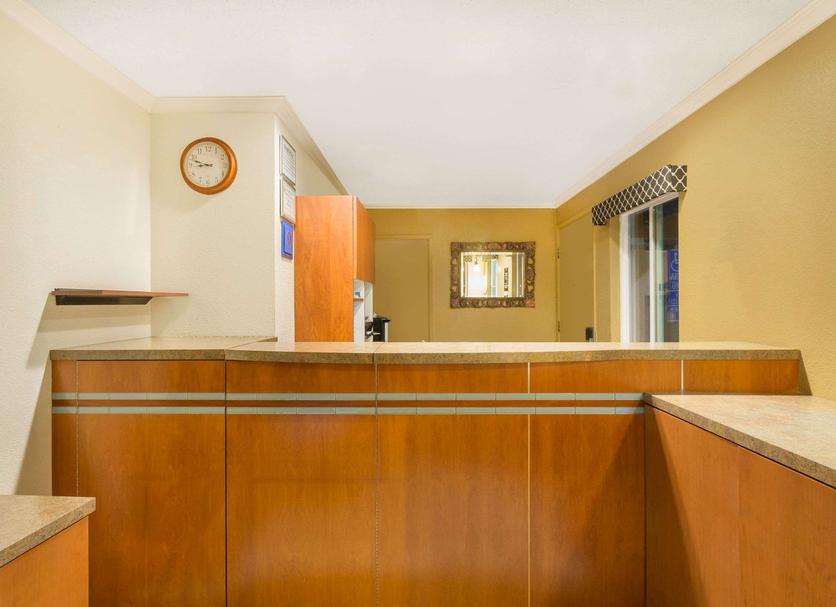 Front desk Photo