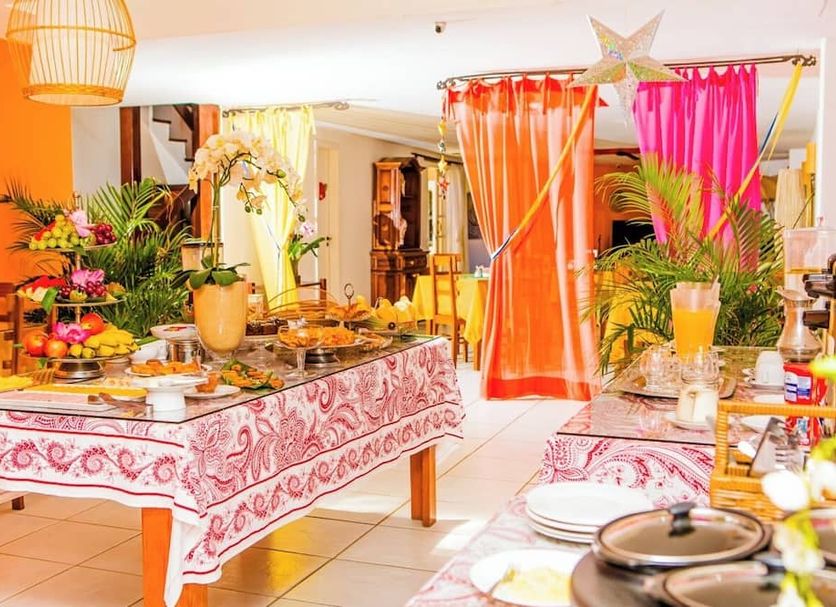 Buffet Photo