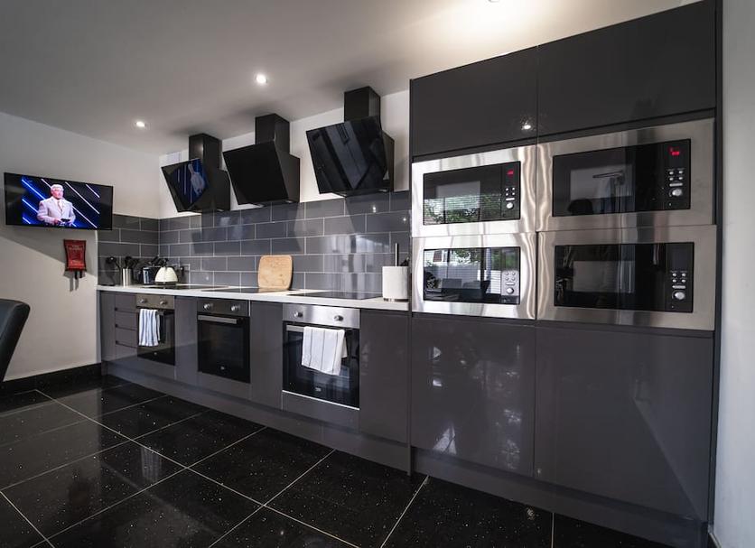 Kitchen Photo