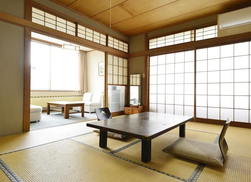 Dining room Photo