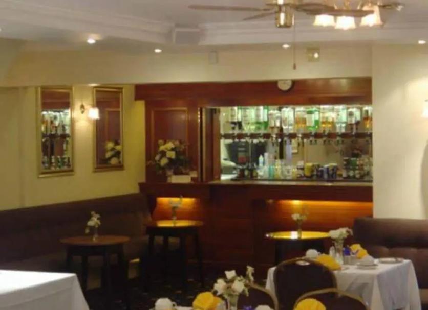 Bar Photo