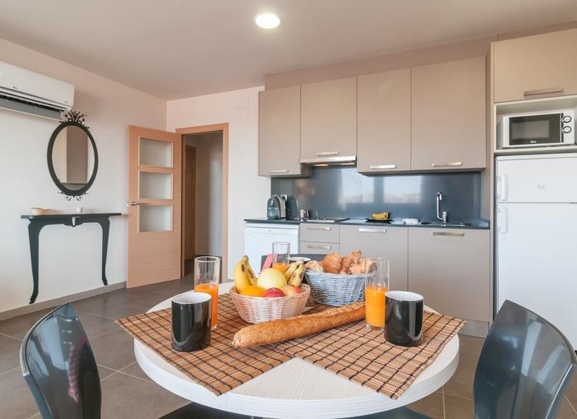 Kitchen Photo
