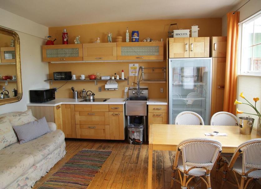 Kitchen Photo