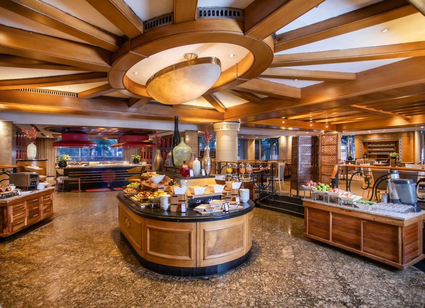 Buffet Photo