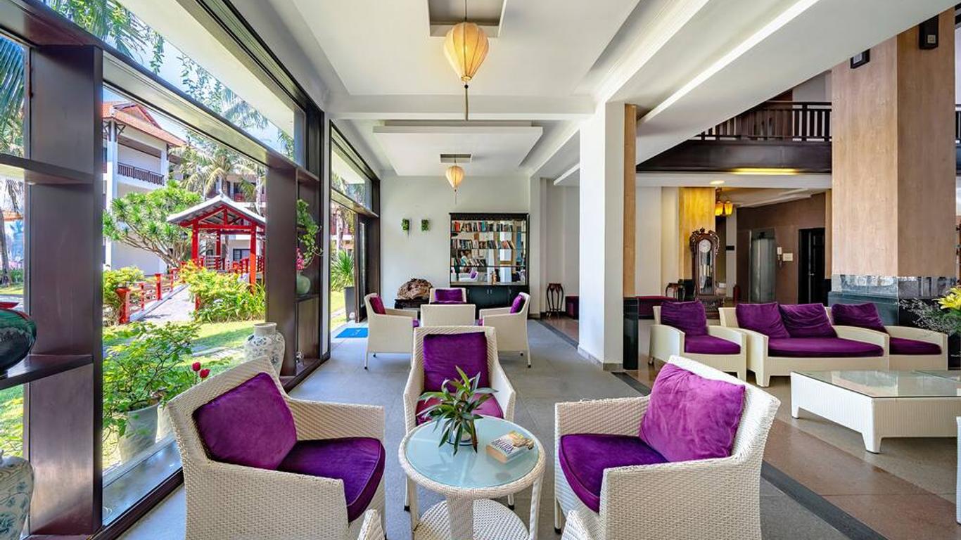 River Beach Resort And Residences