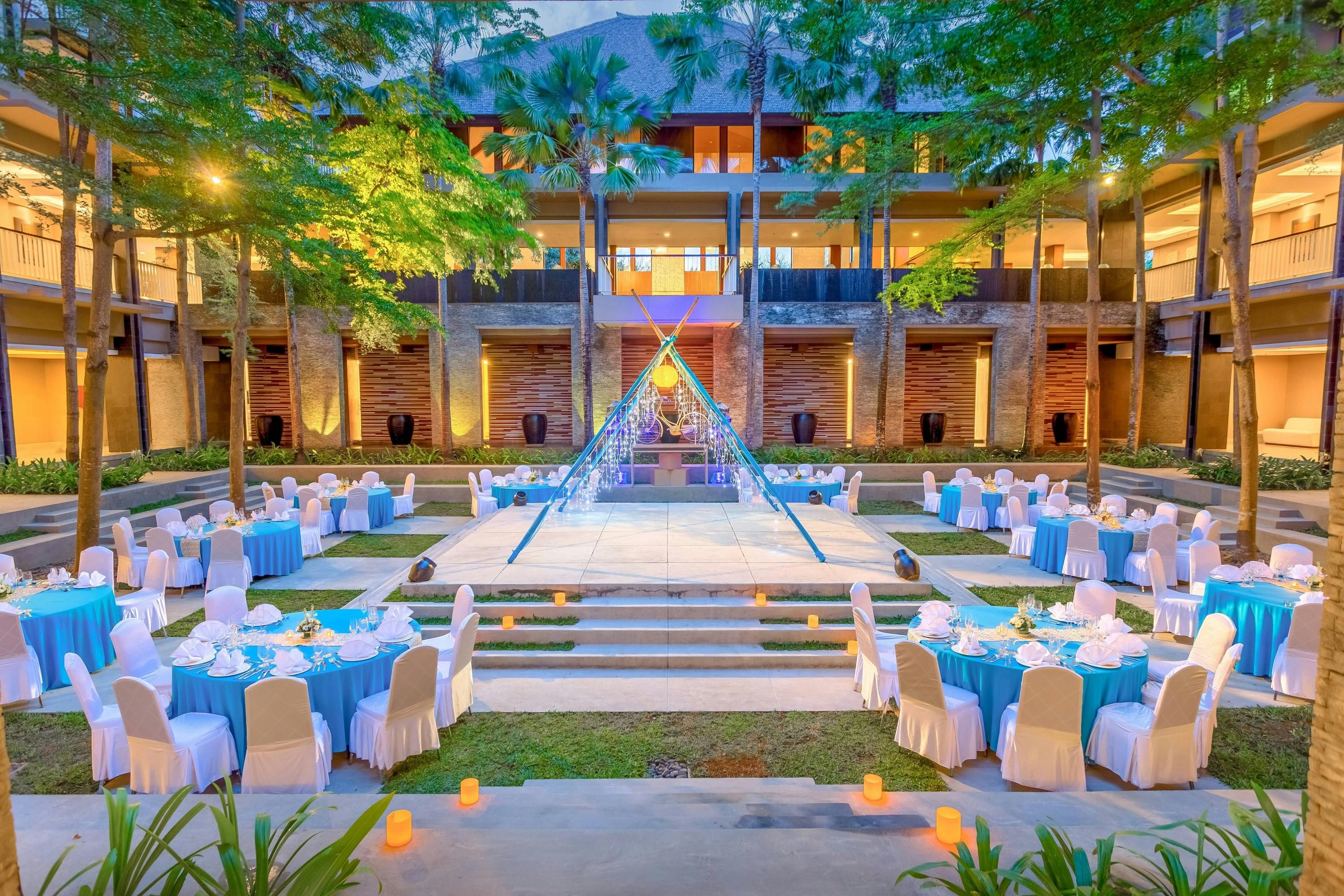 Banquet hall