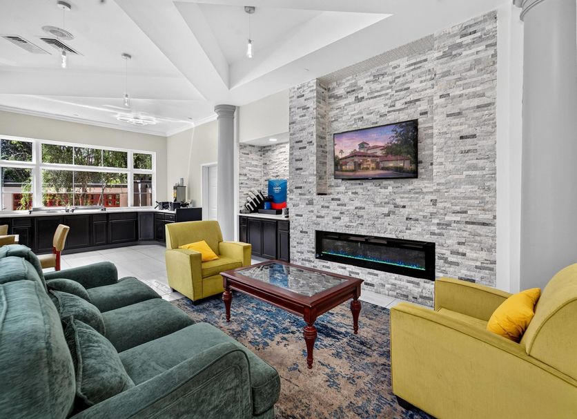 Lounge Photo