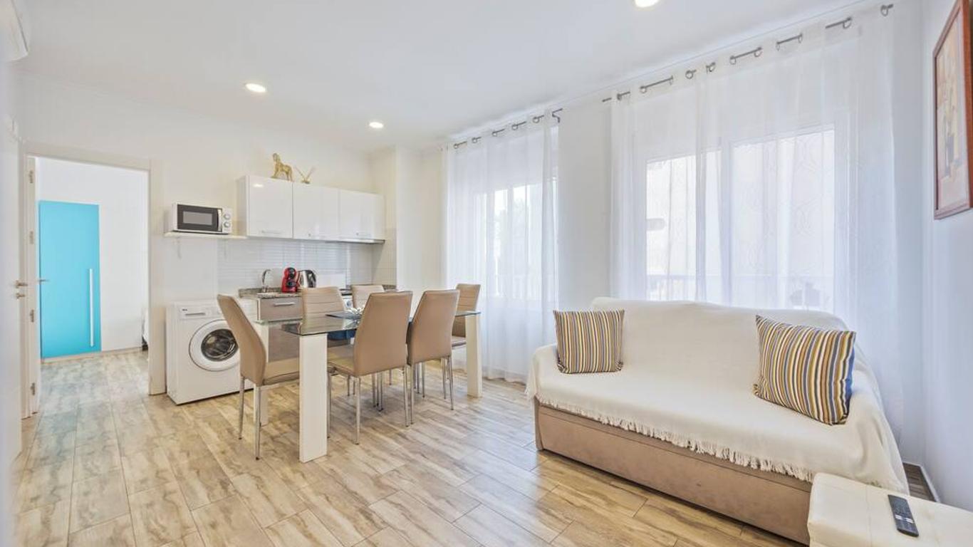 Apartamentos Benidorm Chorrol