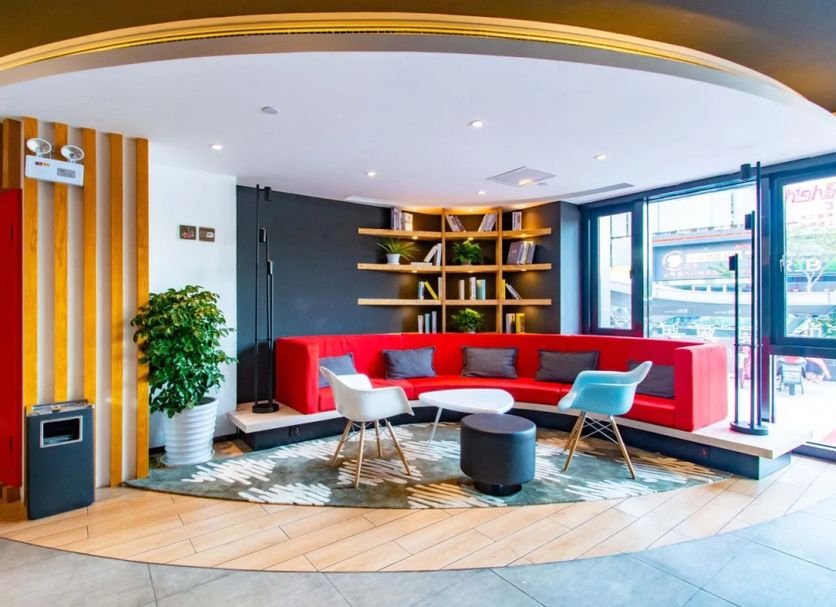 Lounge Photo