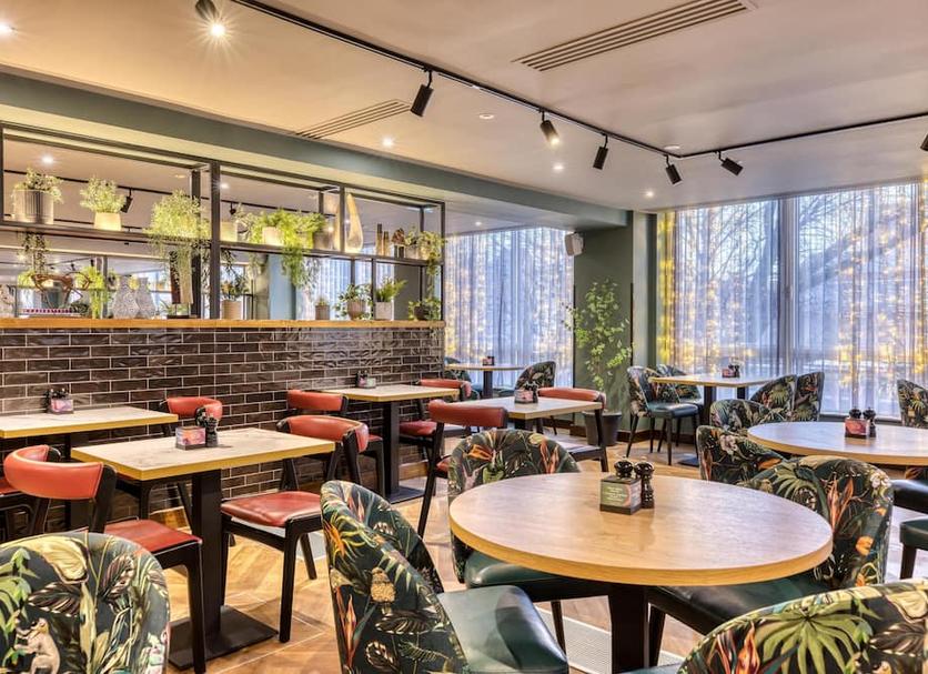 Restaurant Photo
