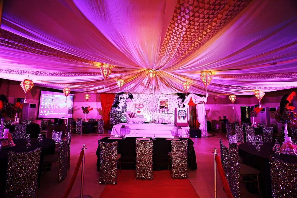 Banquet hall