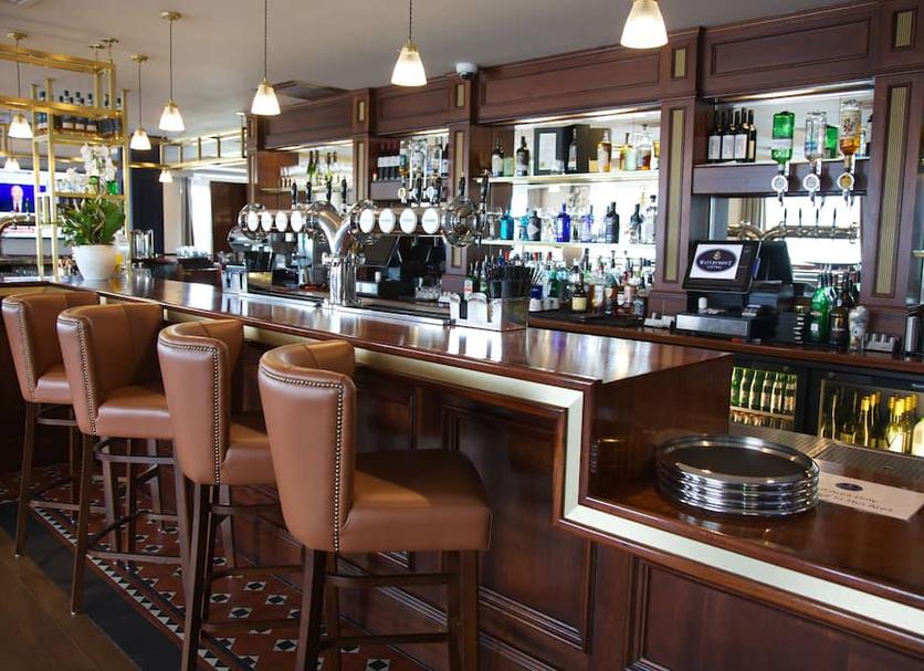 Bar Photo