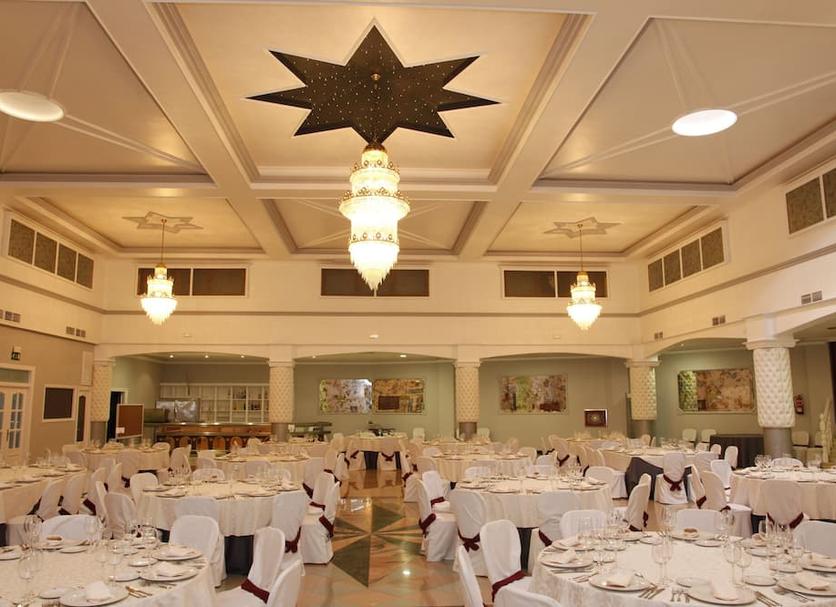 Banquet hall Photo