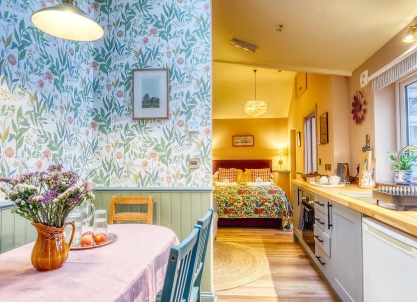 Dining room Photo