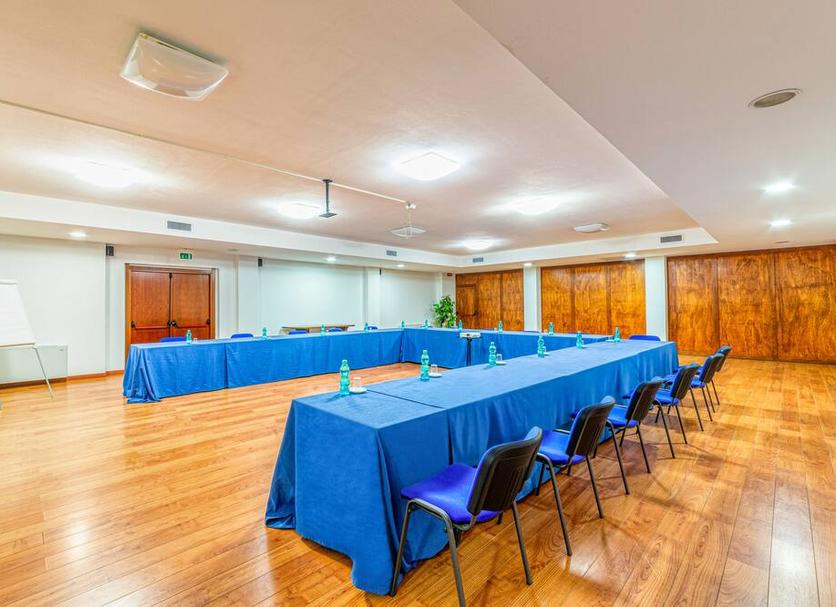 Conference room Photo