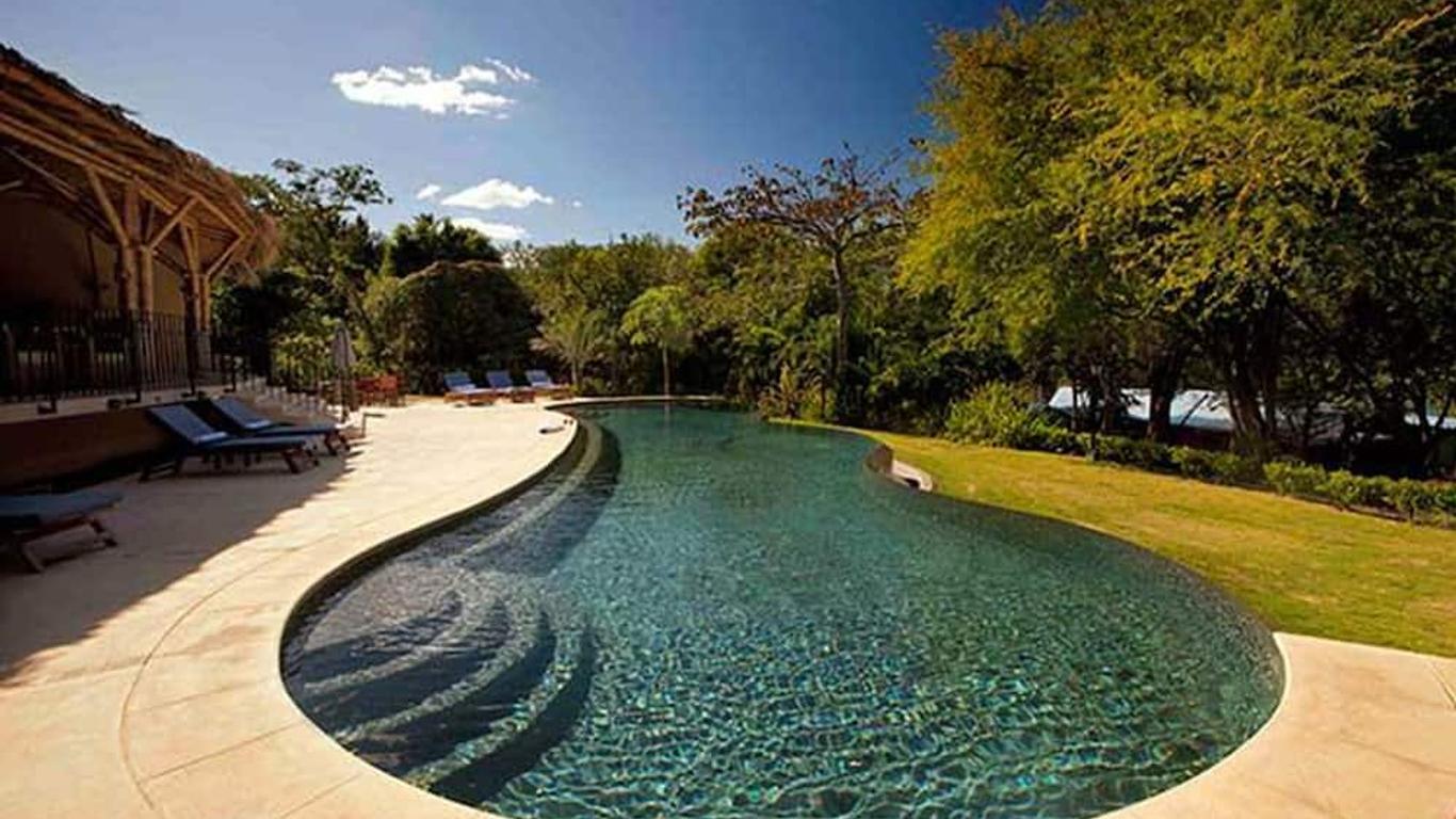 Coco Beach Hotel