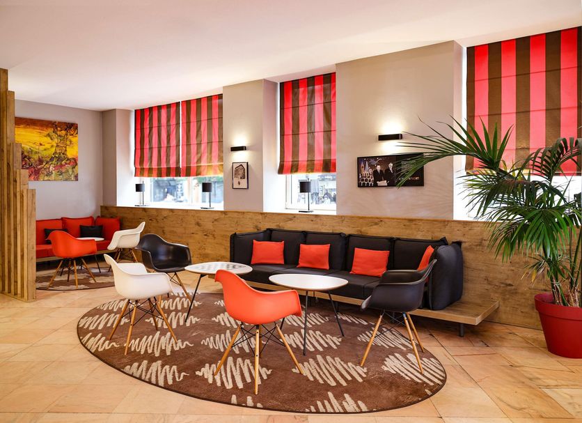 Lounge Photo