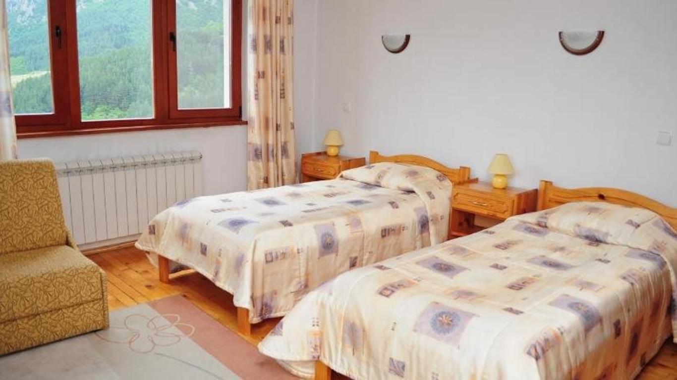 Kris Guest House