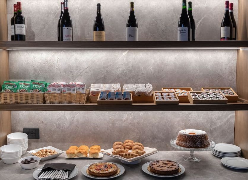 Buffet Photo