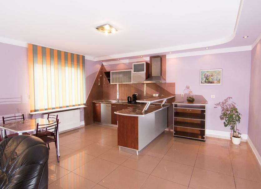 Kitchen Photo