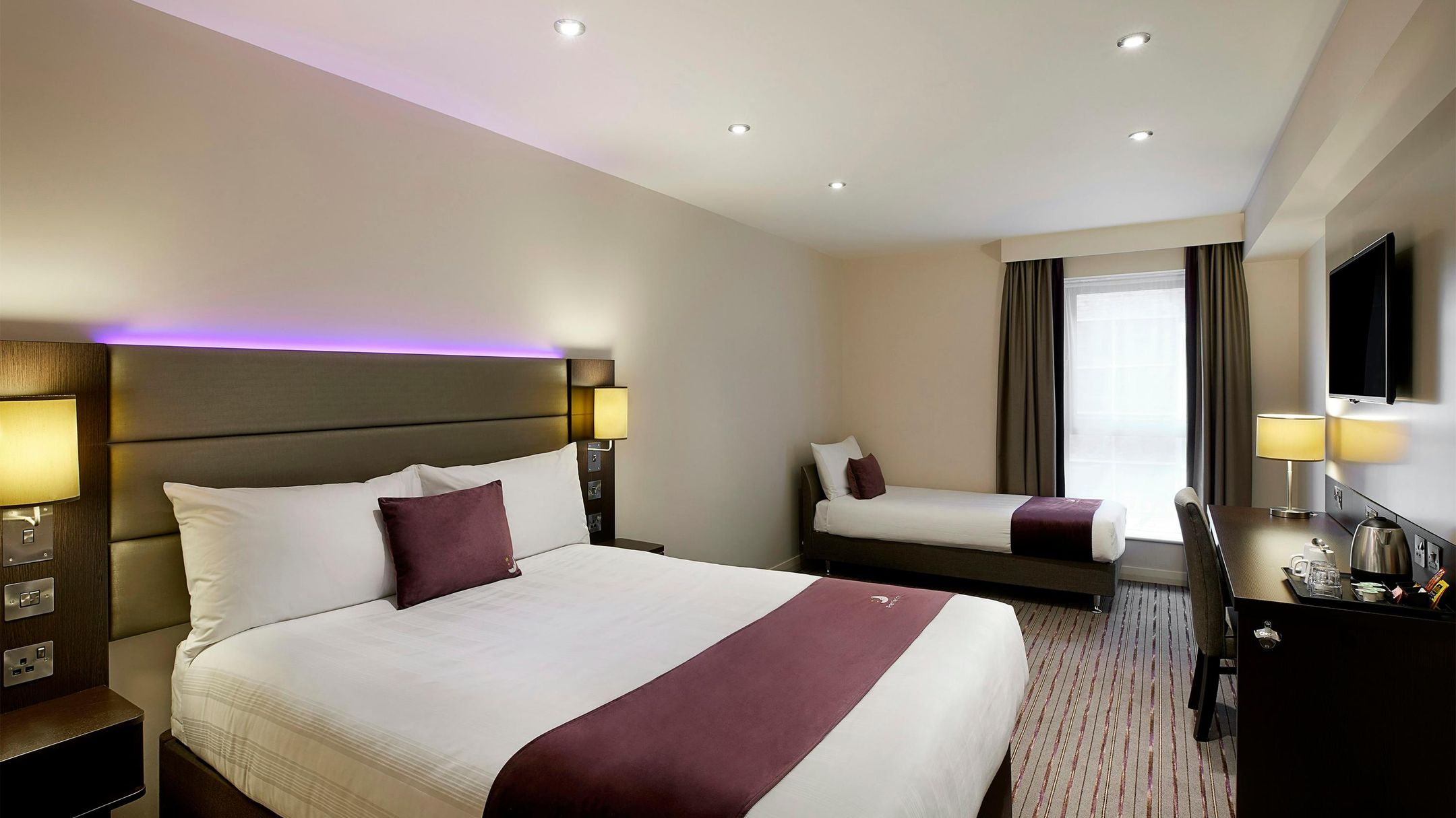 Premier Inn Glasgow (Cambuslang-M74 J2a) £66. Glasgow Hotel Deals