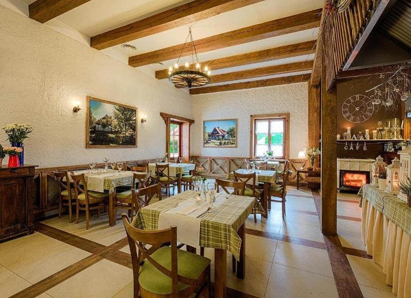 Restaurant Photo