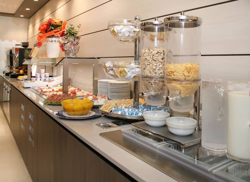 Buffet Photo