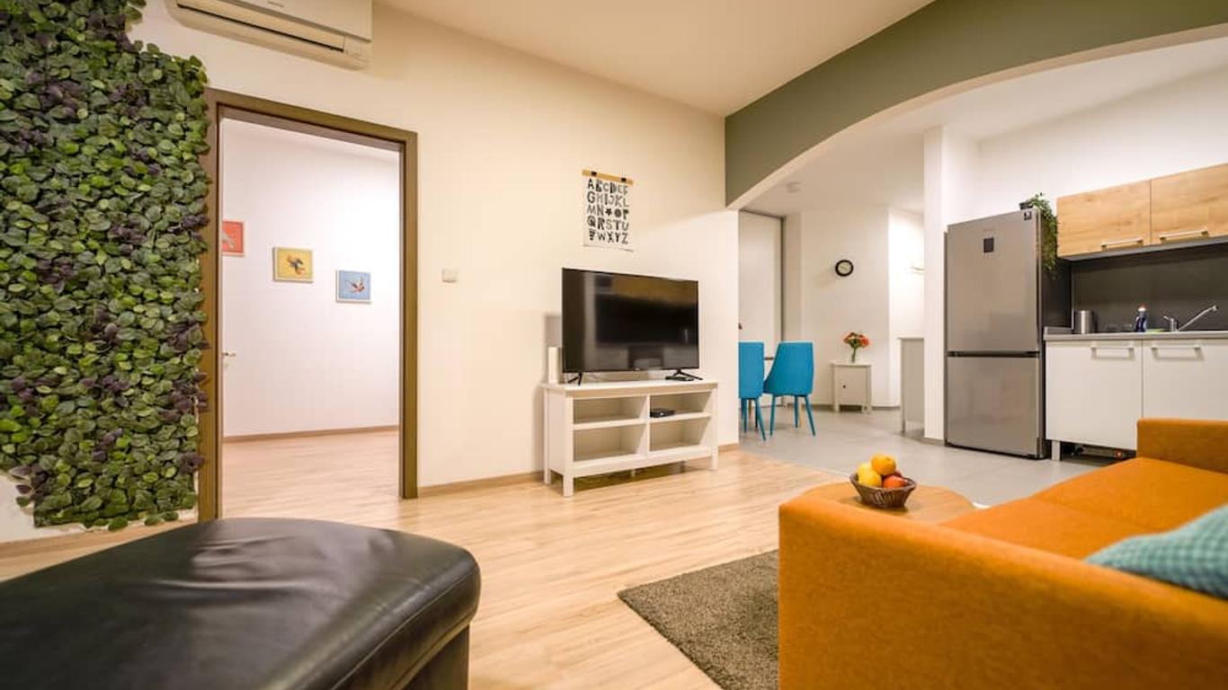 Vesna Convenient Apartment