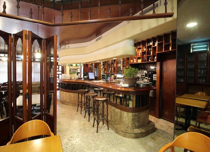 Bar Photo