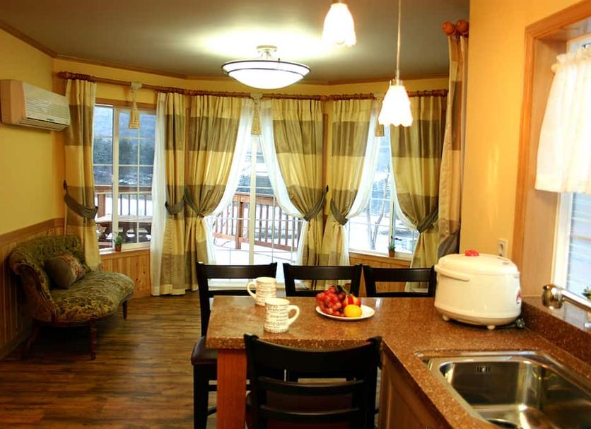 Dining room Photo