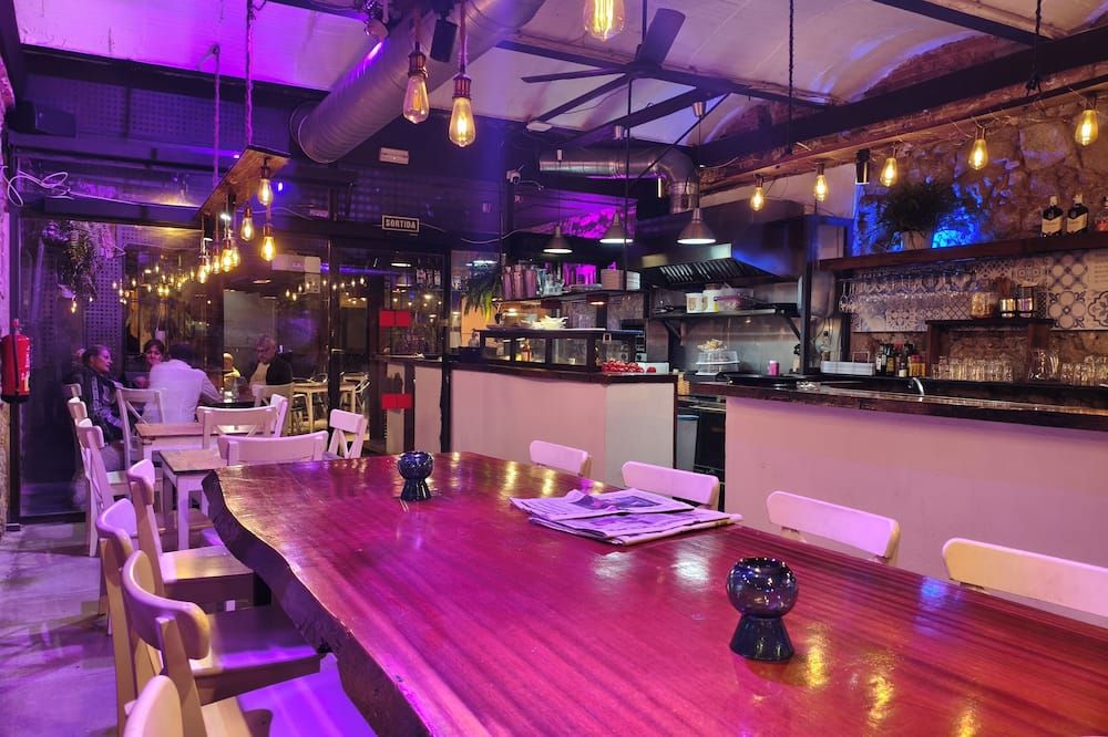 Bar Photo