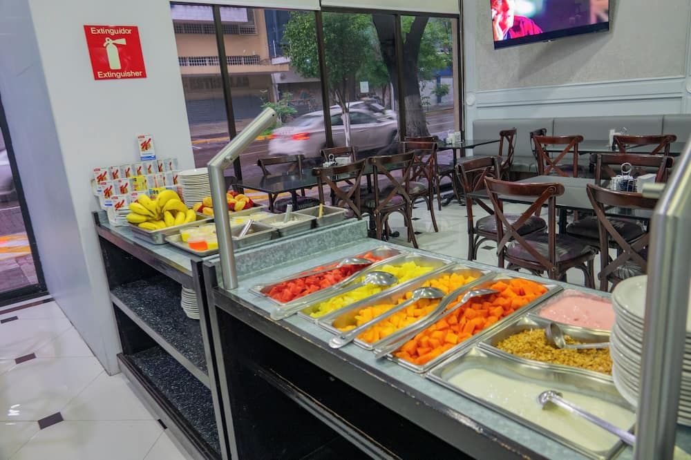 Buffet Photo