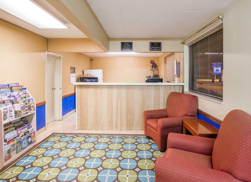 Front desk Photo