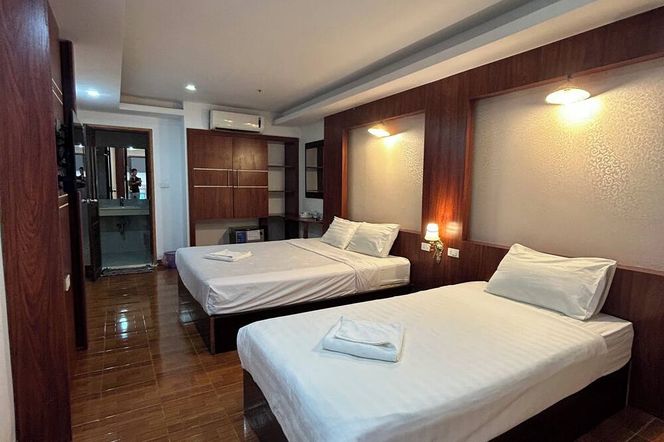 Vangvieng Rock Backpacker Rooftop Hostel