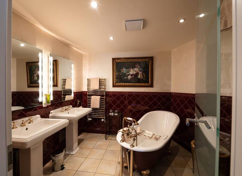 Bathroom Photo