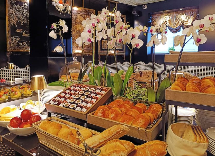 Buffet Photo