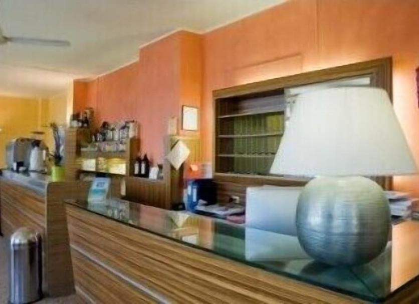 Front desk Photo