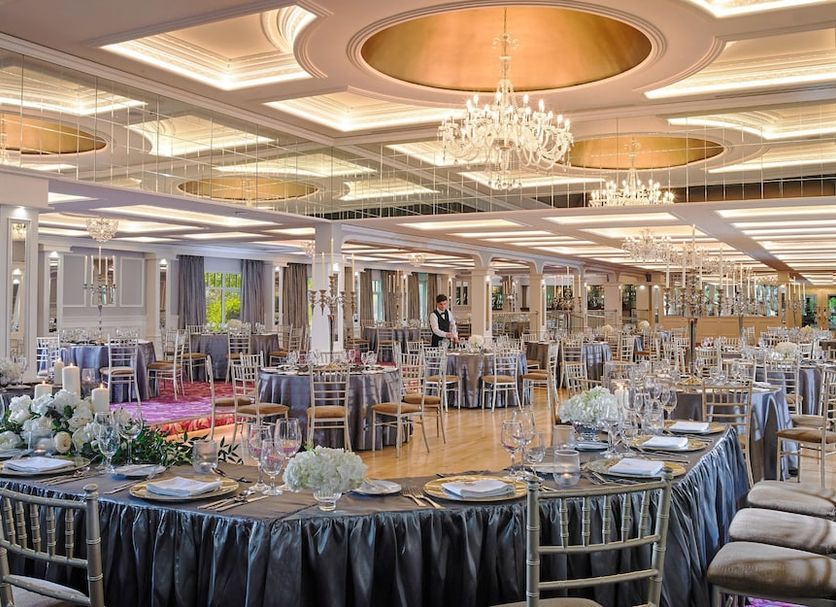 Banquet hall Photo