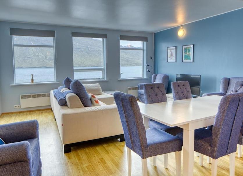 Dining room Photo