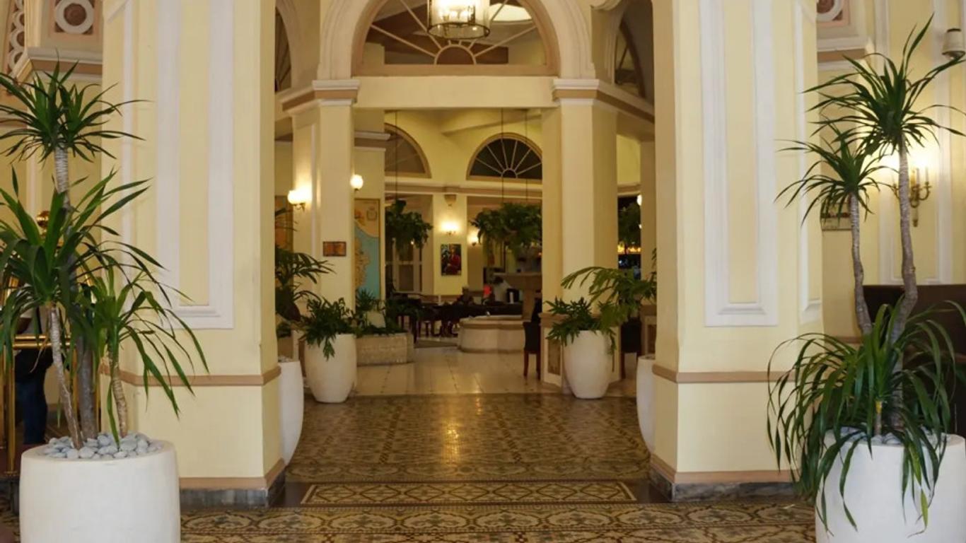 Hotel Plaza